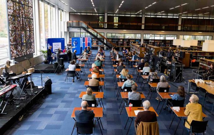 Schrijf mee met het Groot Dictee vanuit je bibliotheek